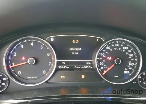 2017 Volkswagen Touareg Sport z USA, uszkodzony, nr VIN WVGEF7BP2HD006874